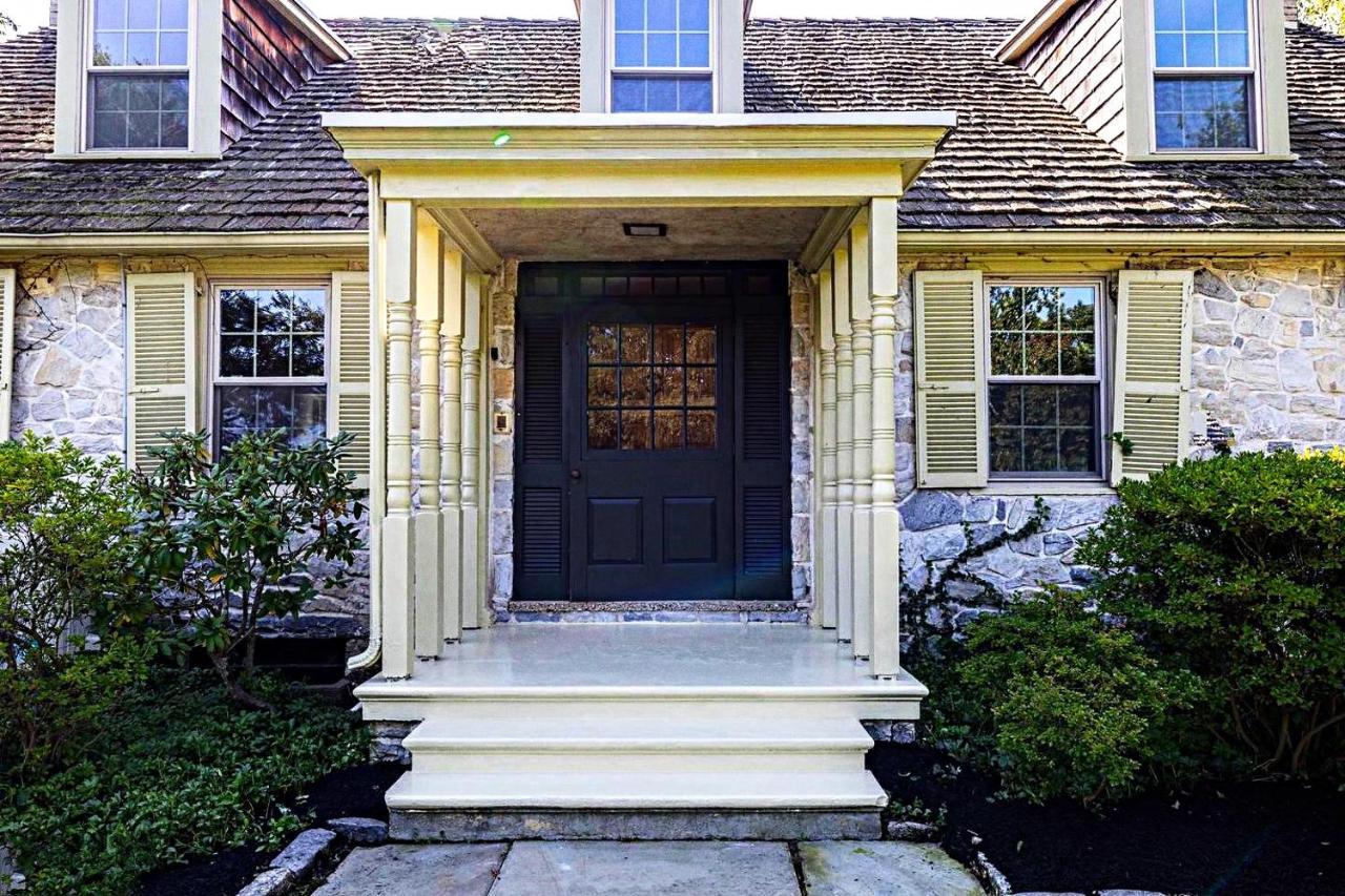 Downingtown Manor - 1900S Farmhouse With Creek Views Exterior foto